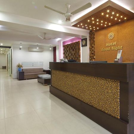 Hotel Good Night Ahmedabad Bagian luar foto