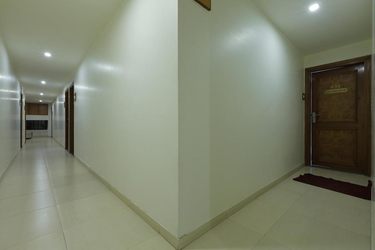 Hotel Good Night Ahmedabad Bagian luar foto